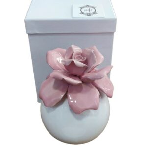 Profumatore in ceramica di Capodimonte con bacchette rosa colore rosa