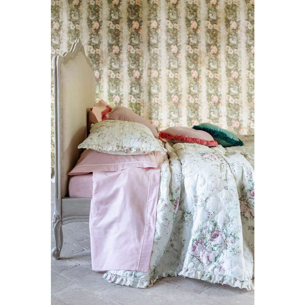 Trapunta singola 180gsm con gala della collezione Jardin de Roses di Blanc Mariclò
