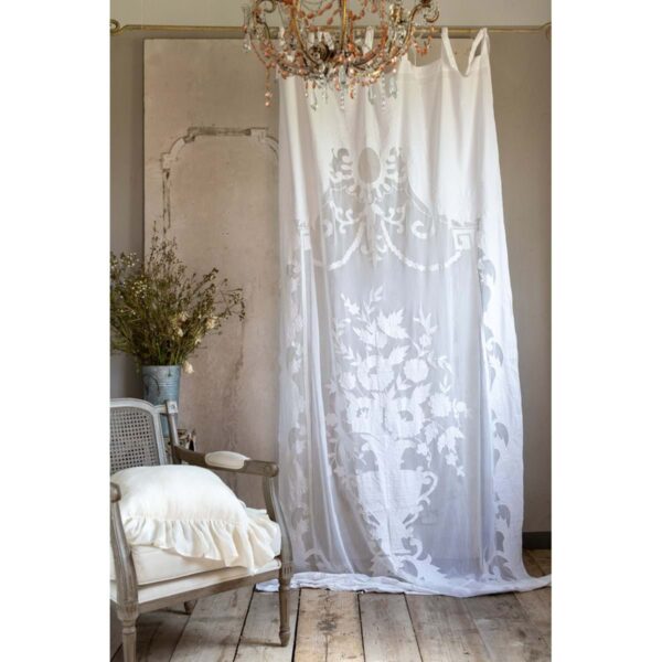 Tenda in cotone con intaglio Dentelle collection di Blanc Mariclò