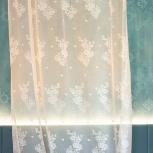 Tenda in pizzo Sunset di L'Atelier17 - immagine 2